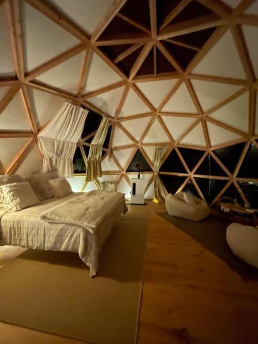 Dome Insolite Lichen Jacuzzi Et Petits-Dejeuners Inclus Gondrin Εξωτερικό φωτογραφία