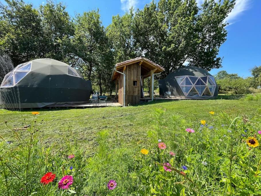 Dome Insolite Lichen Jacuzzi Et Petits-Dejeuners Inclus Gondrin Εξωτερικό φωτογραφία